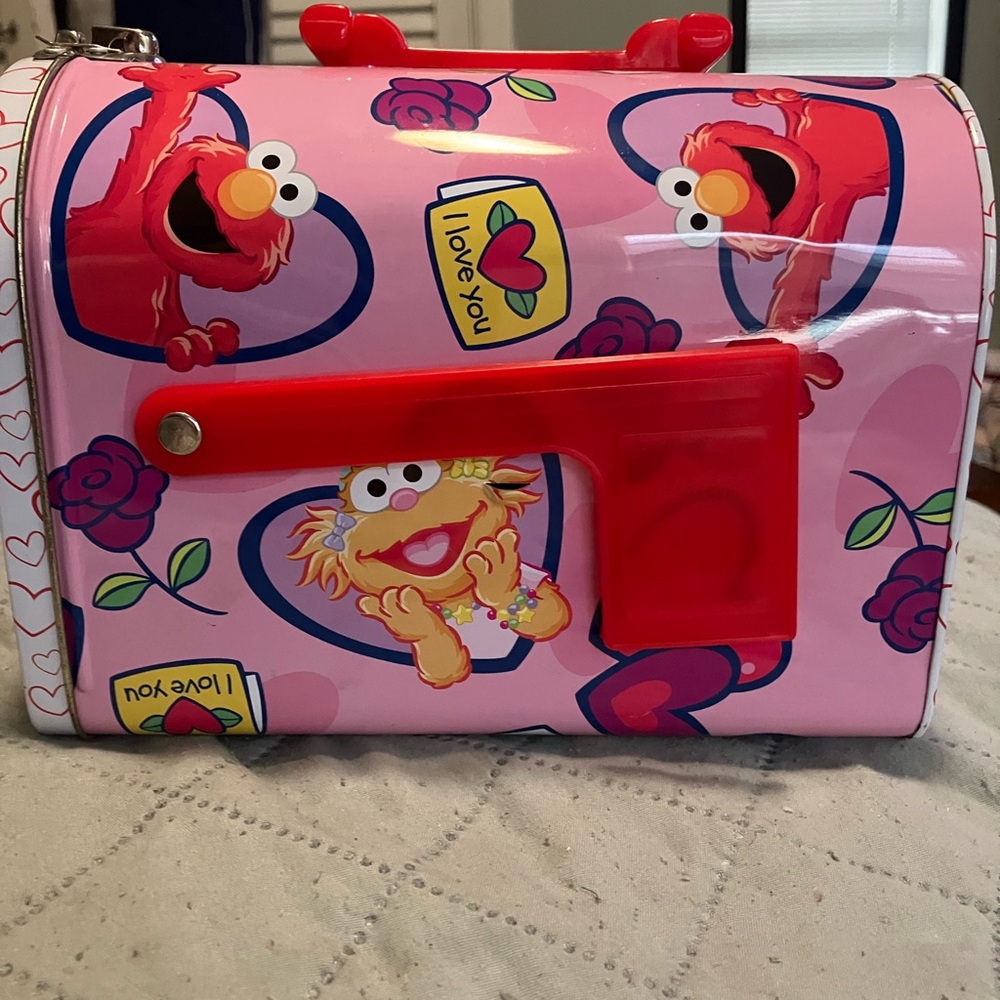 Sesame Street Mail/Lunchbox - Picture 9 of 9
